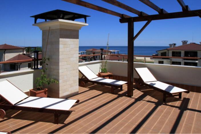 Long Beach Resort Shkorpilovtsi Esterno foto